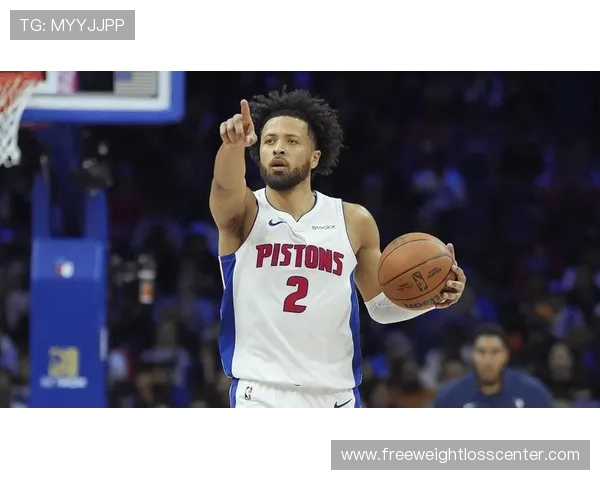 凯德·坎宁安无球跑动制造多次空切机会提升球队进攻节奏